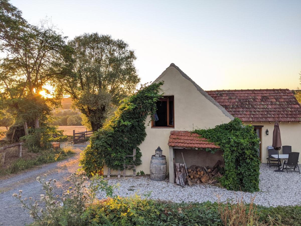 Gite Aux Petits Bonheurs 4 Pers In The Countryside Perrigny-sur-Loire Buitenkant foto