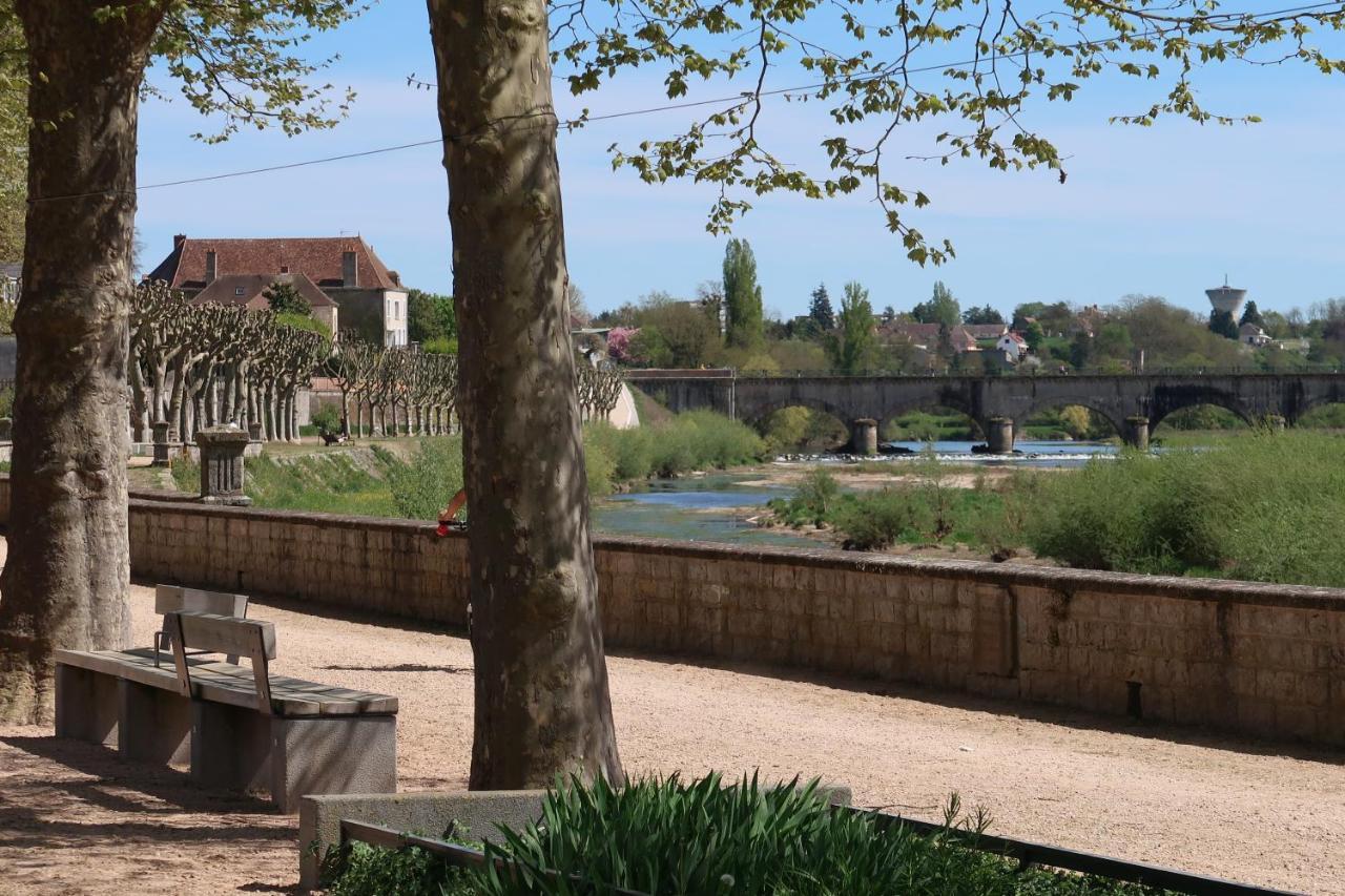 Gite Aux Petits Bonheurs 4 Pers In The Countryside Perrigny-sur-Loire Buitenkant foto